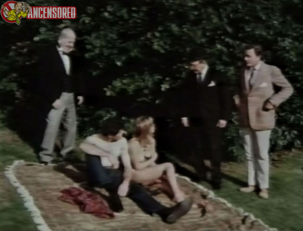 Кэти Ховард