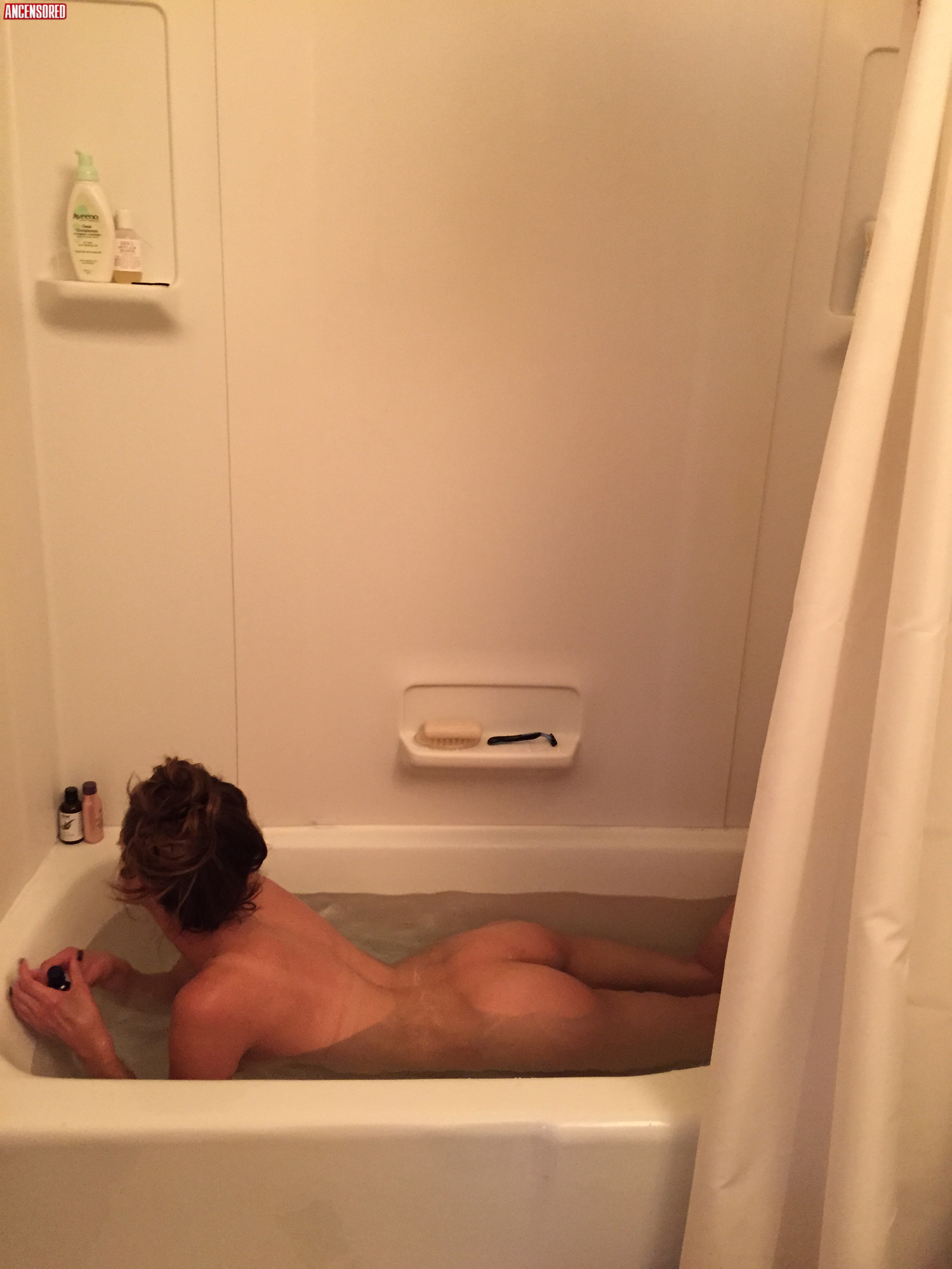 Миа серафино