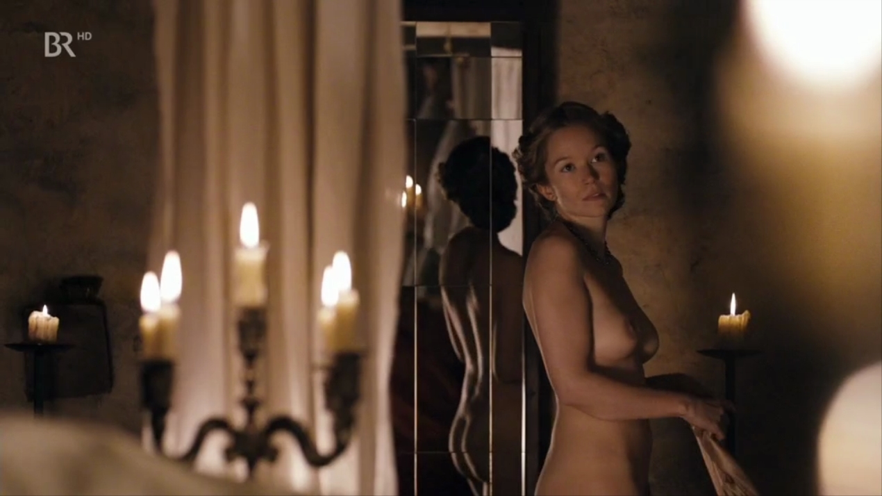 Хло Стефани