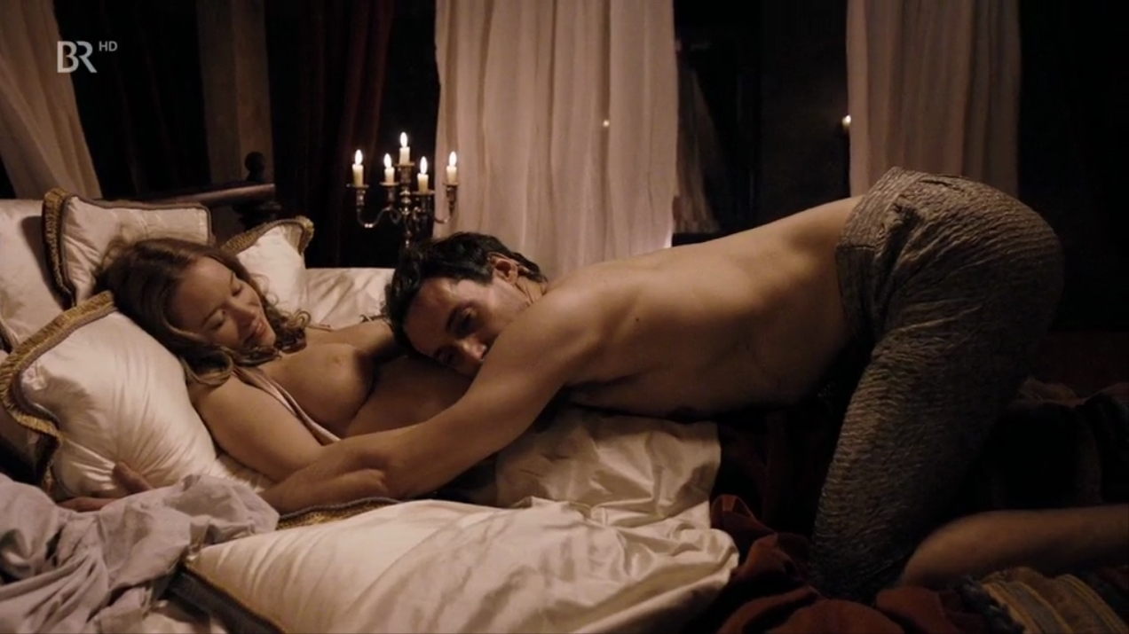 Хло Стефани