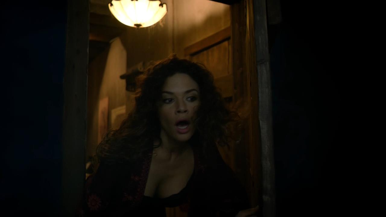 Анхелика Селая