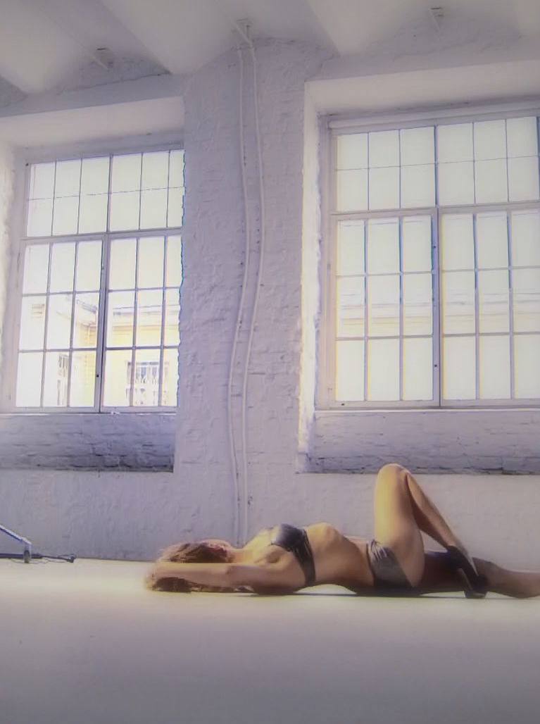 Алена Апина