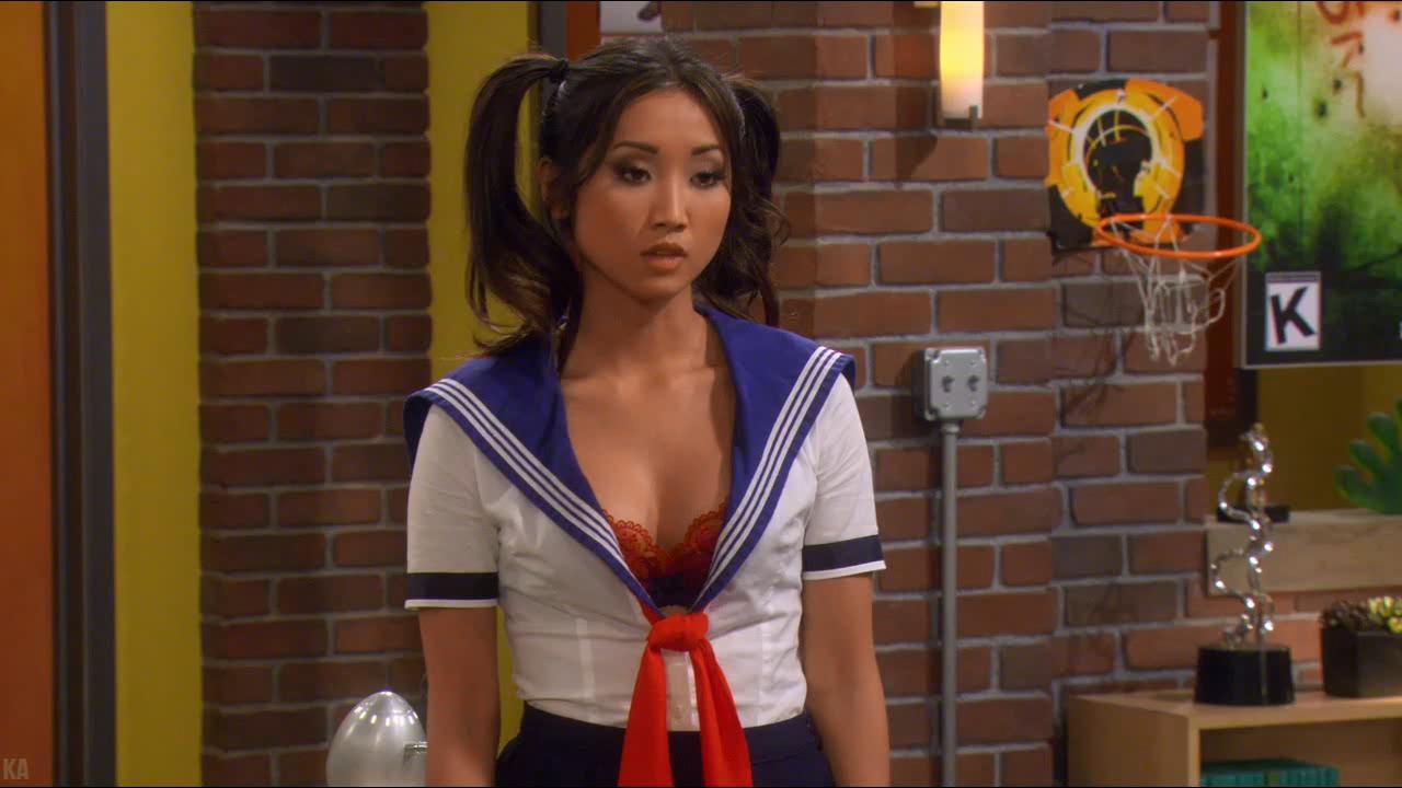 Бренда Сонг