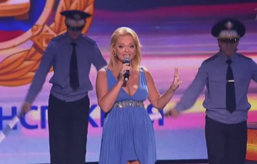 Лариса Долина