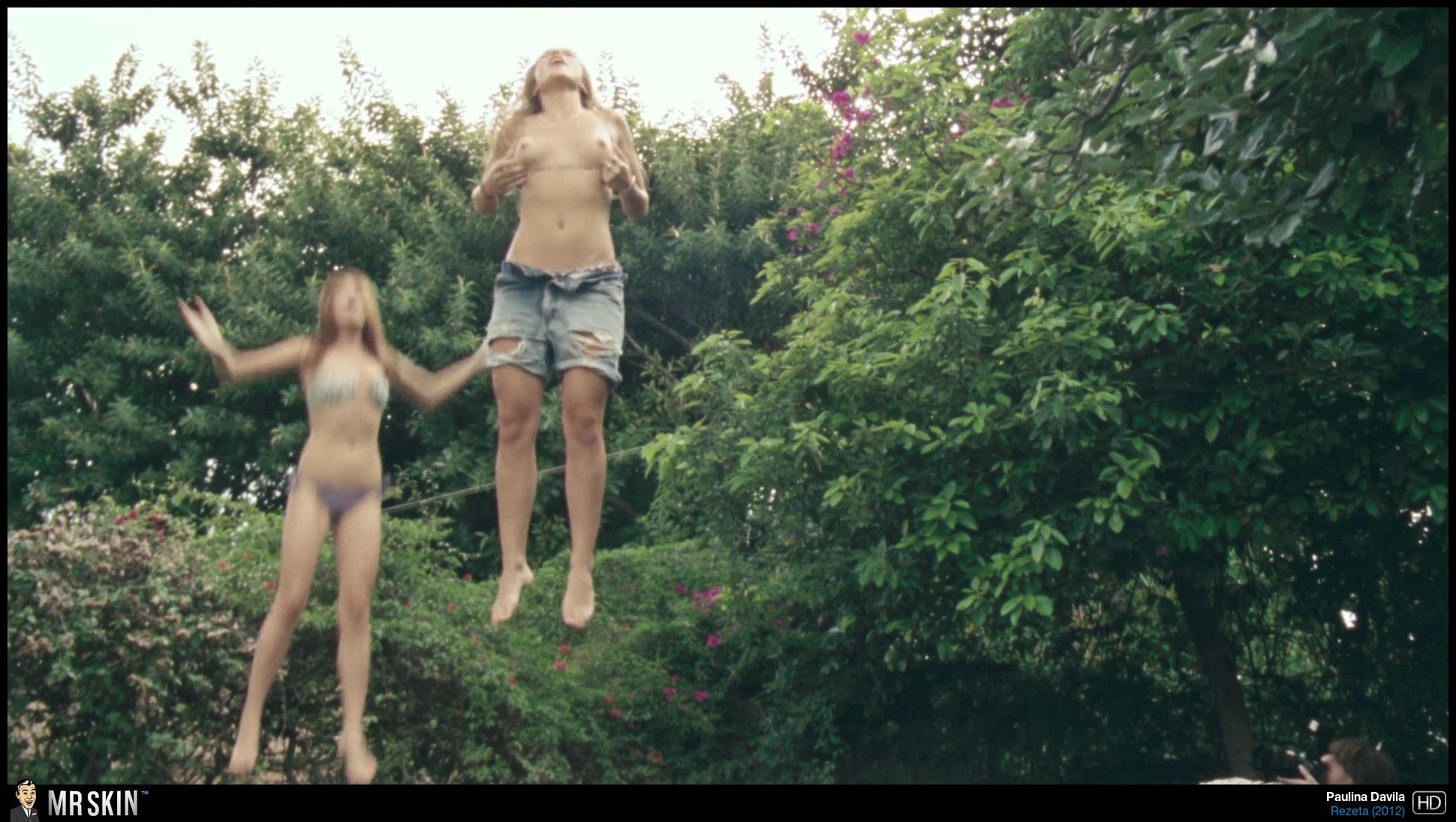 Полина Давила