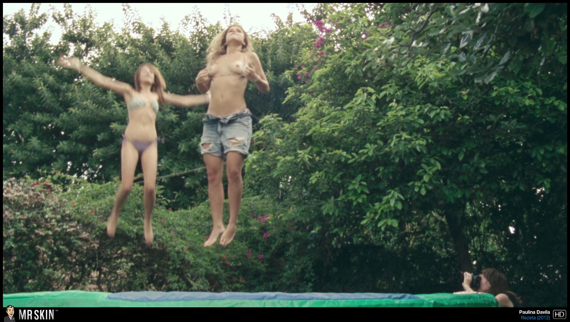 Полина Давила