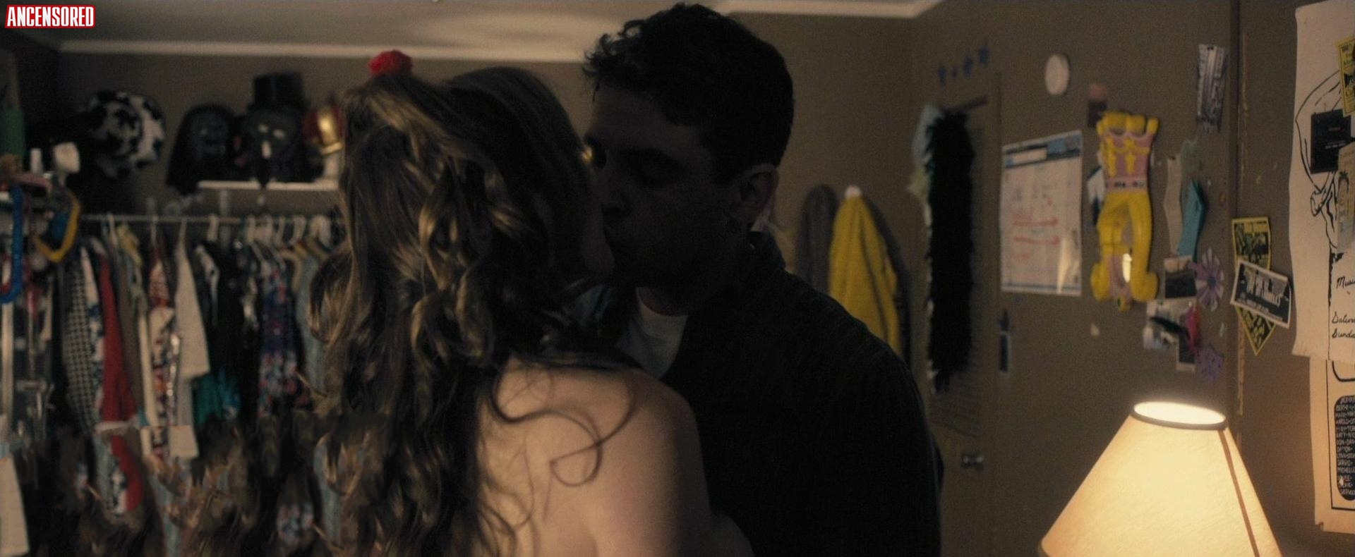 Элли Макдональд