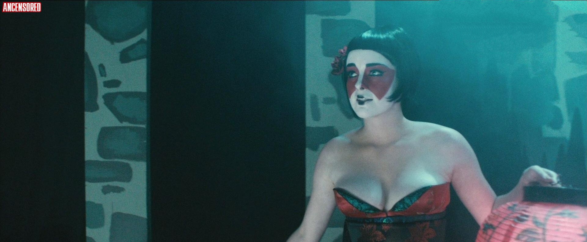 Элли Макдональд