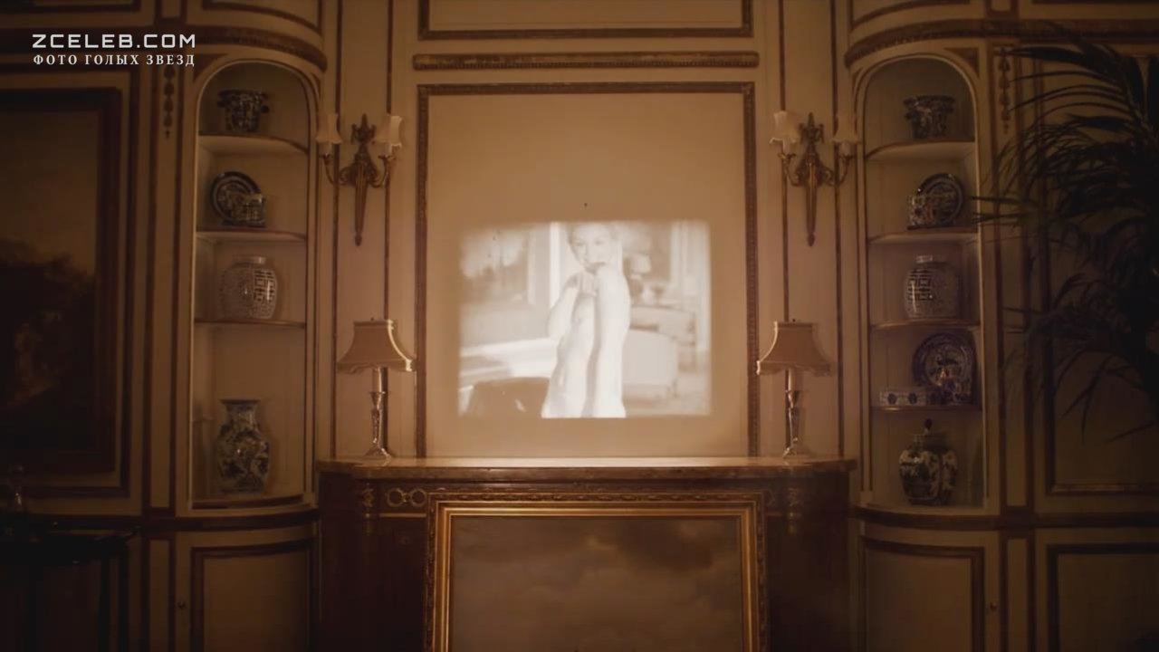 Эмили Кинни