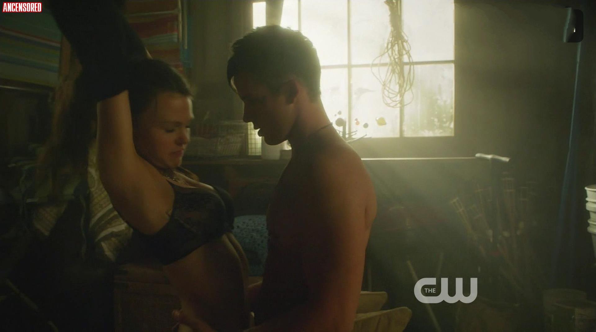 Эйми Тигарден