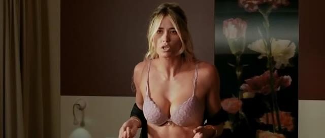 Елена Сантарелли