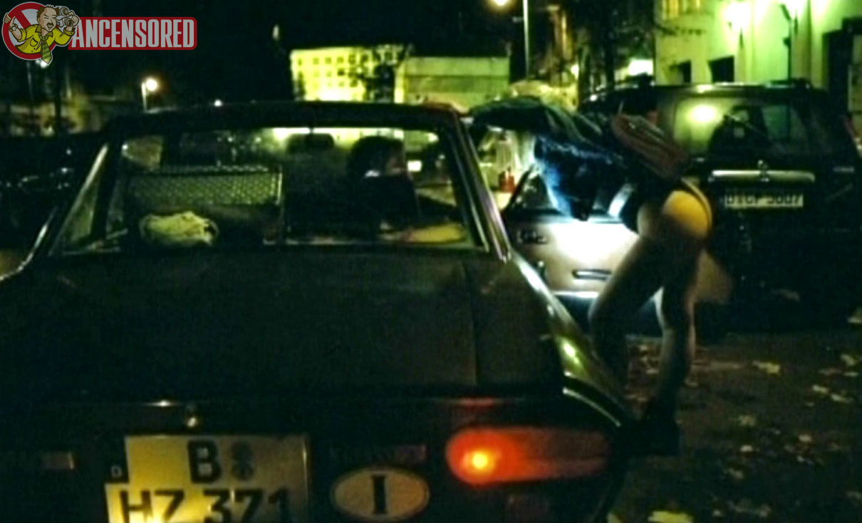 Стефани Фридланд