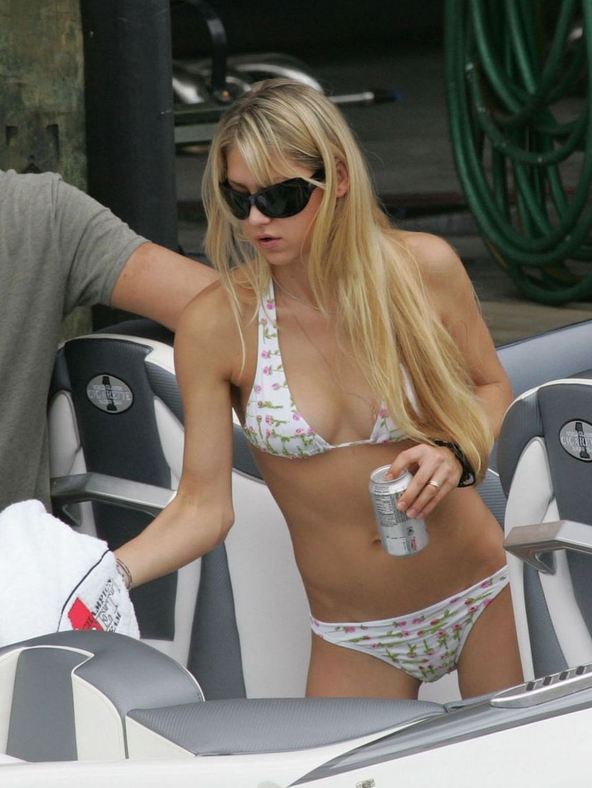 Анна Курникова