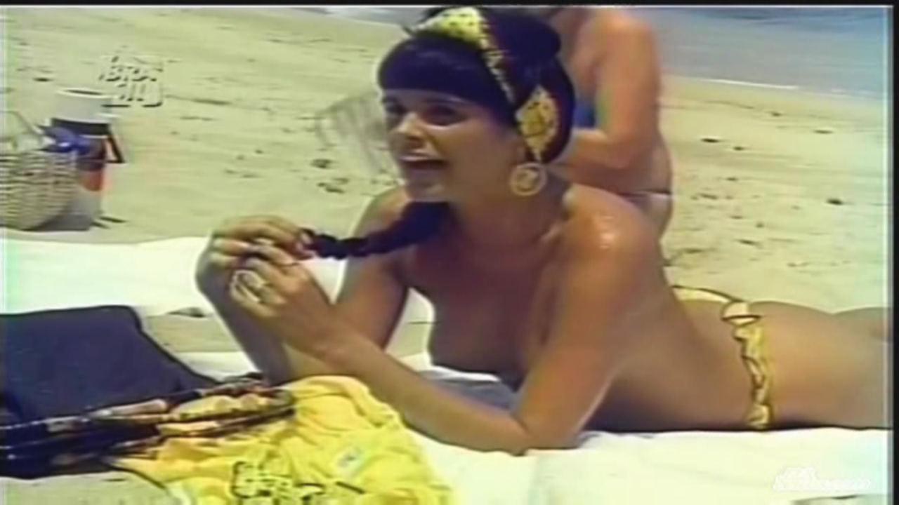 Моник Эванс