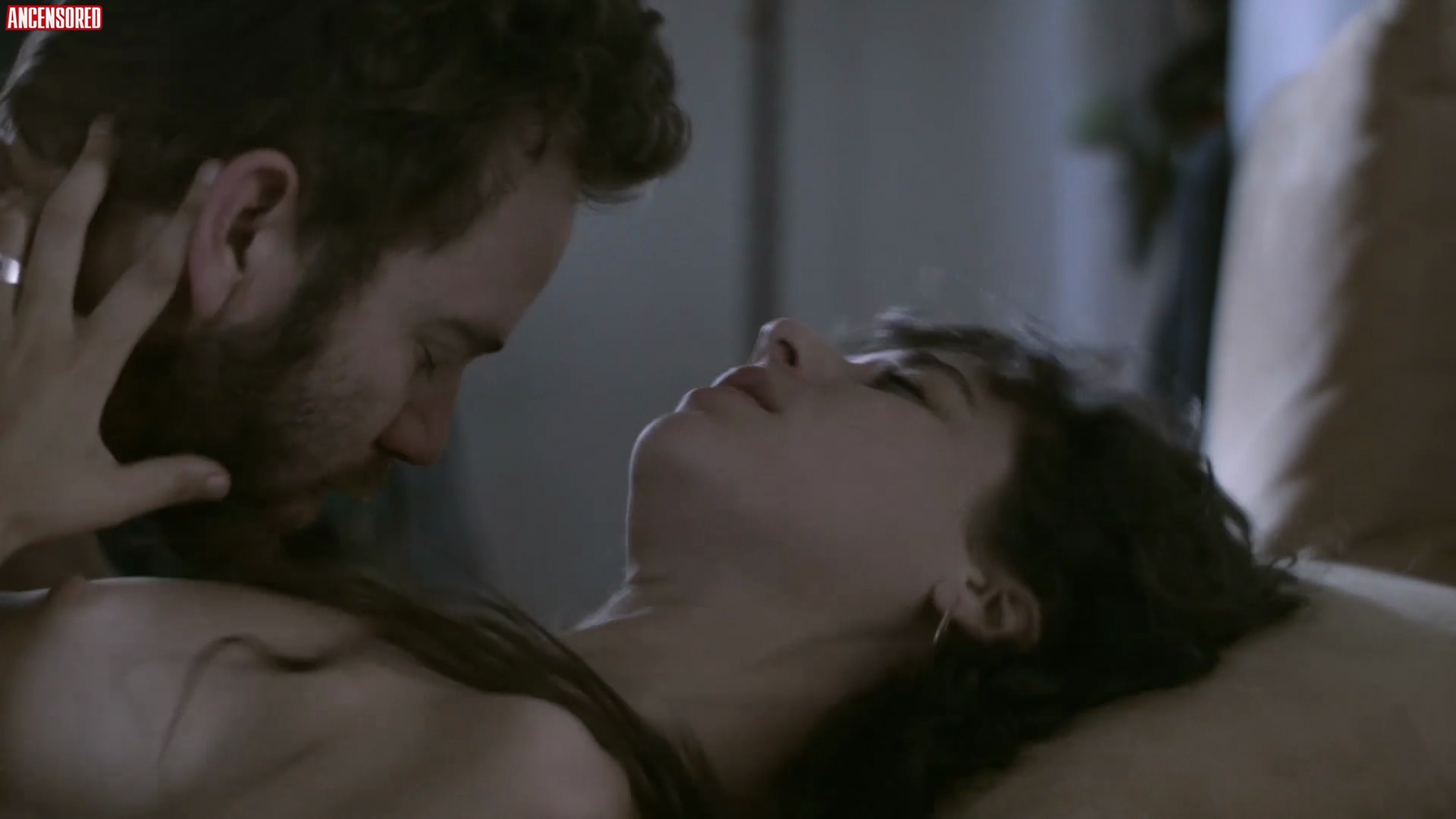 Офели Белалия