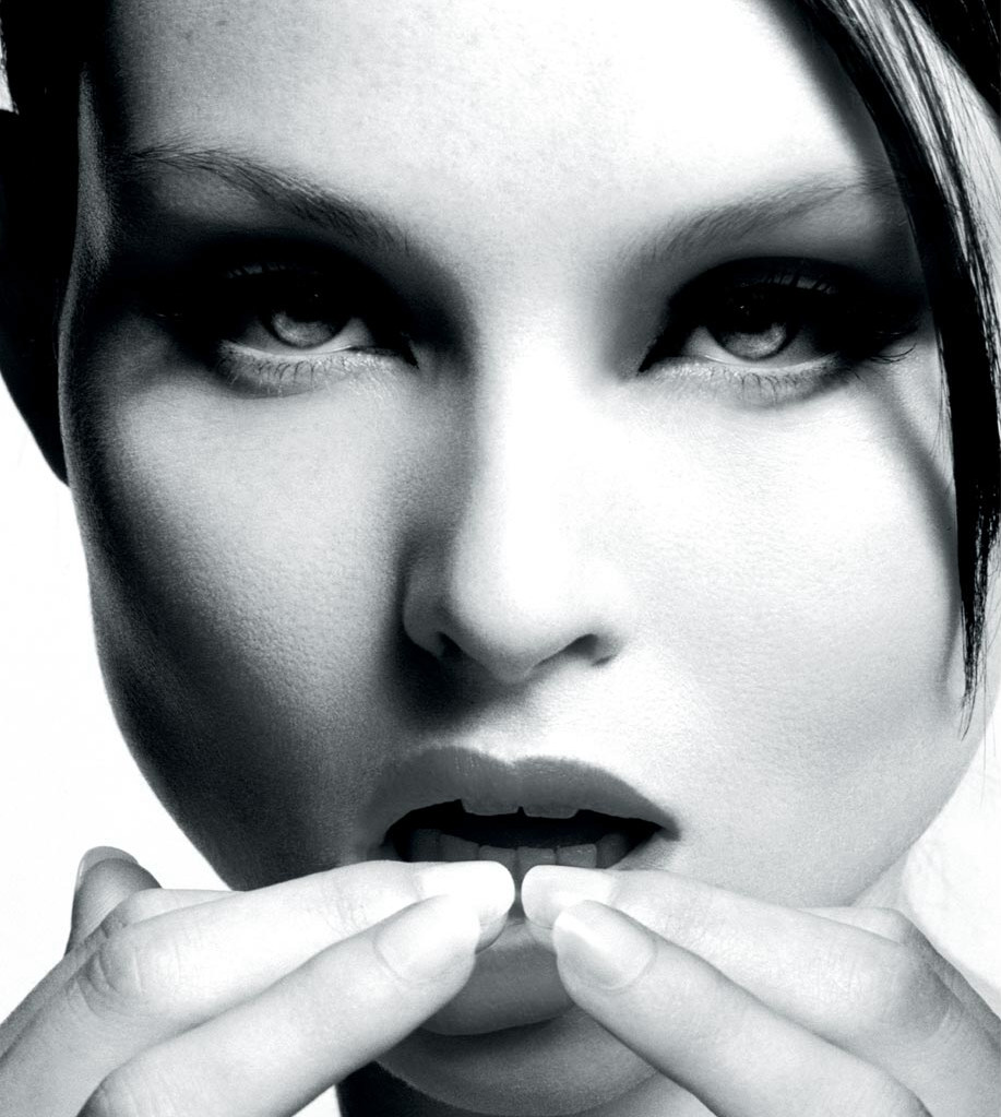 Софи Мишель Эллис-Бекстор