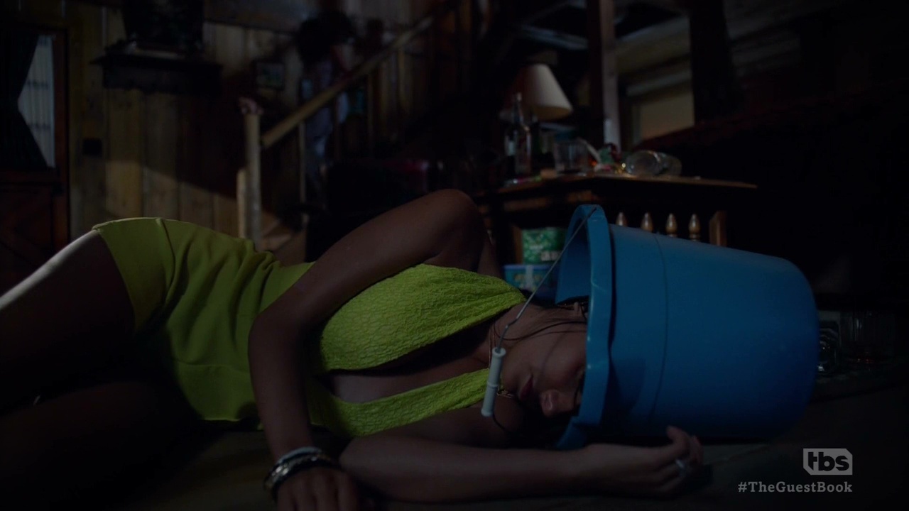 Микаэла Гувер