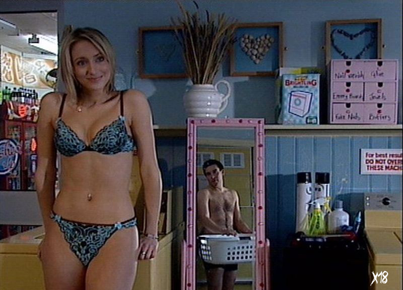 Али Бастиан