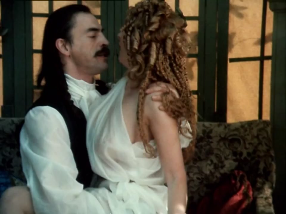 Лариса Удовиченко